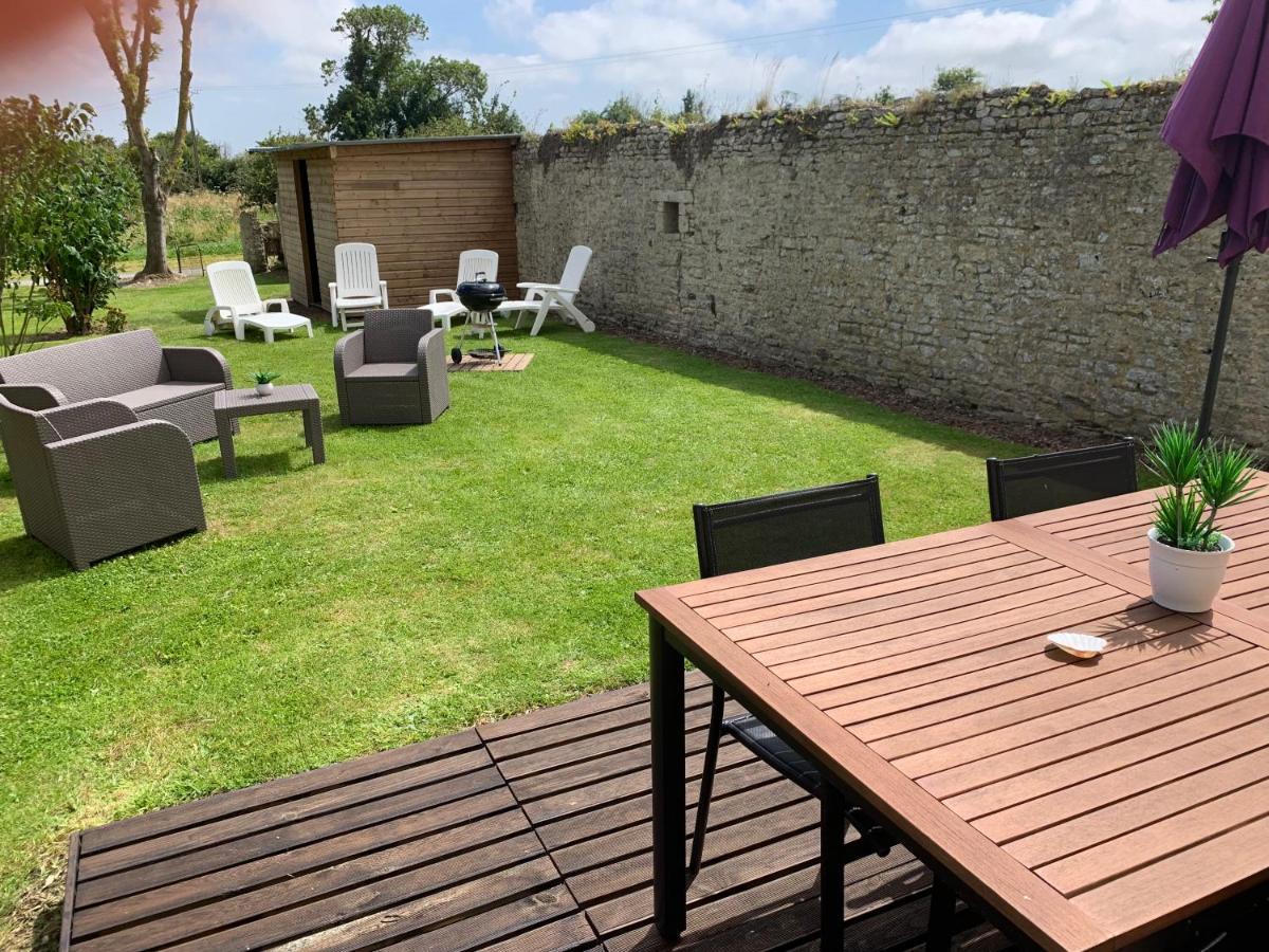 Gite Avec Jardin A 1,5 Km Des Plages Du Debarquement Tracy-sur-Mer Exterior photo